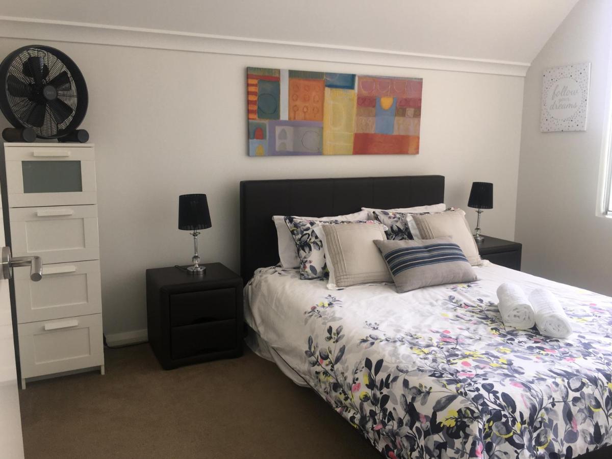 Villa Serenity On The Terrace Mandurah Esterno foto