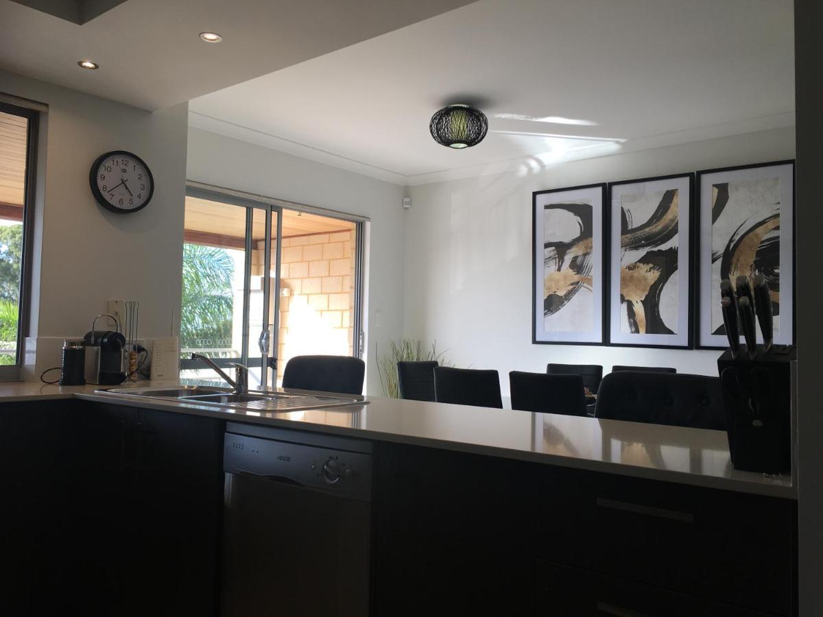 Villa Serenity On The Terrace Mandurah Esterno foto